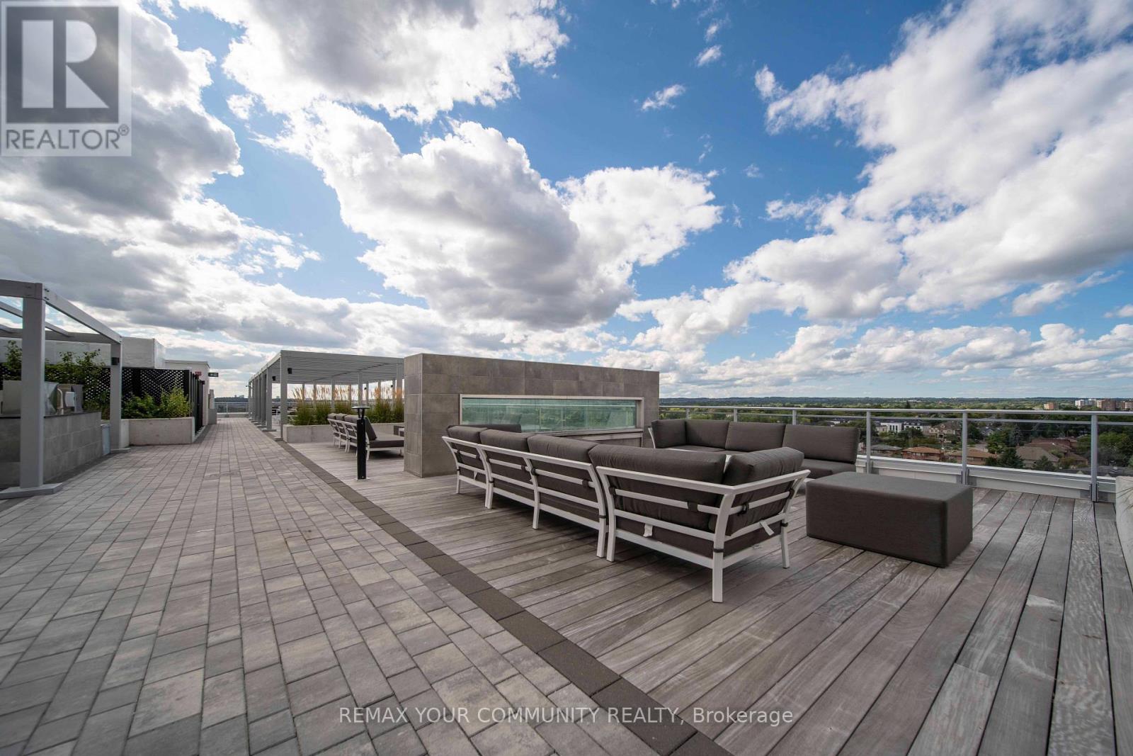 #322 8888 YONGE STREET - 39