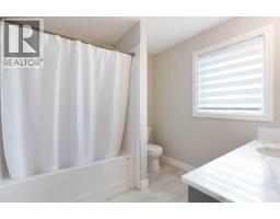352 Creekrun Crescent SW - photo 20