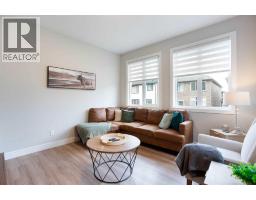 352 Creekrun Crescent SW - photo 8