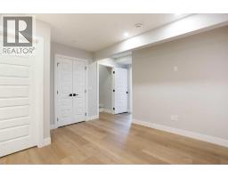 352 Creekrun Crescent SW - photo 24
