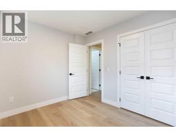352 Creekrun Crescent SW - photo 28