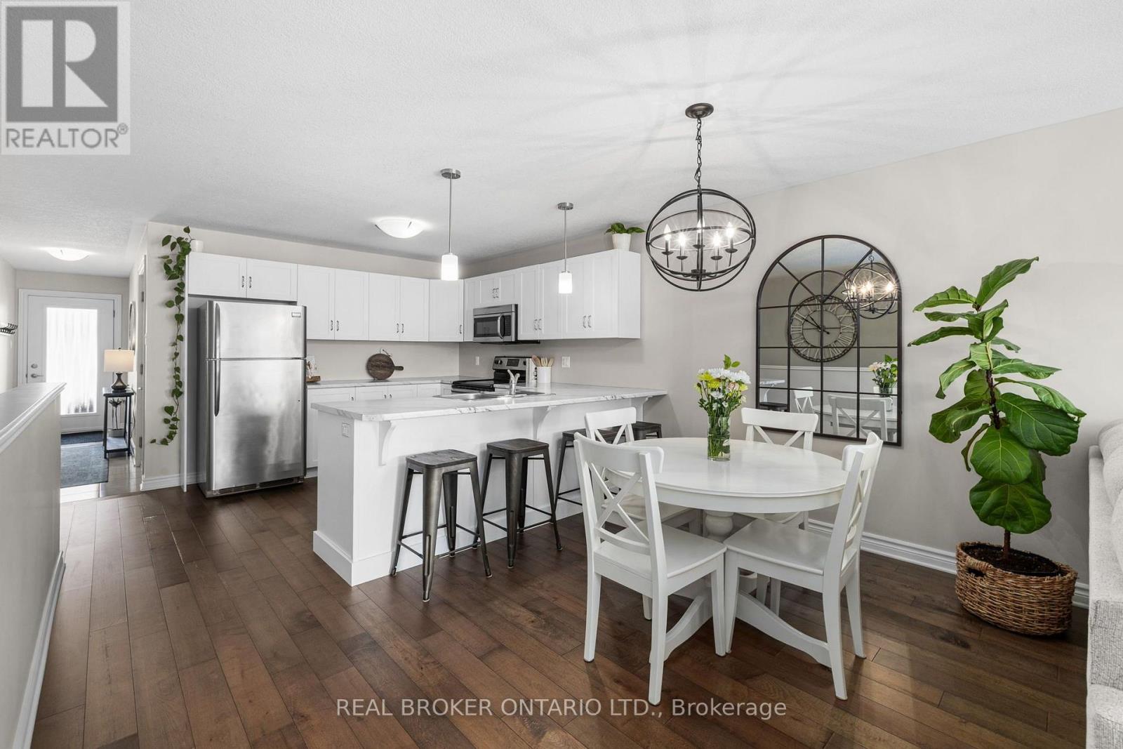 342 HONEYBORNE STREET - 11