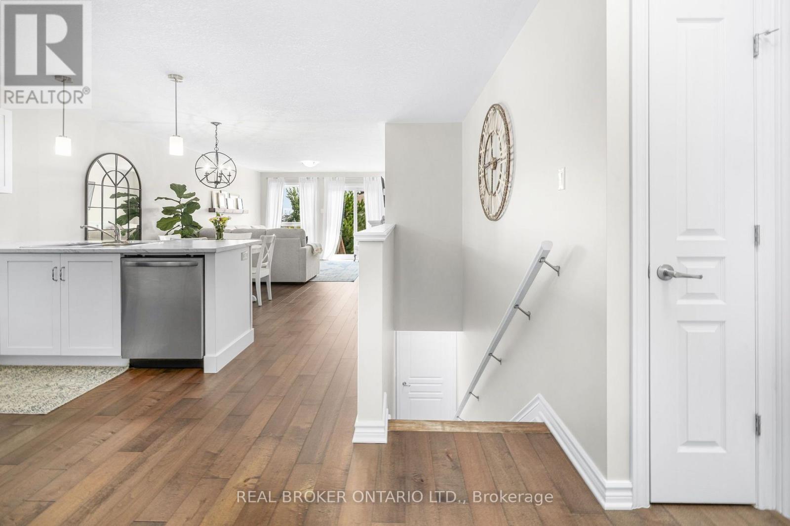 342 HONEYBORNE STREET - Image 21