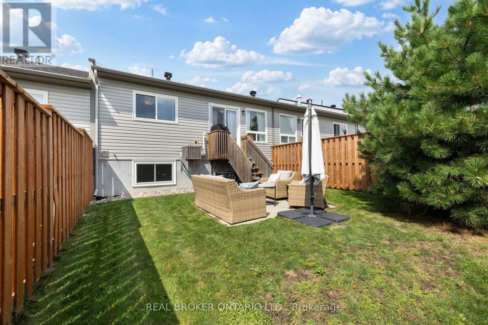 342 HONEYBORNE STREET - 23