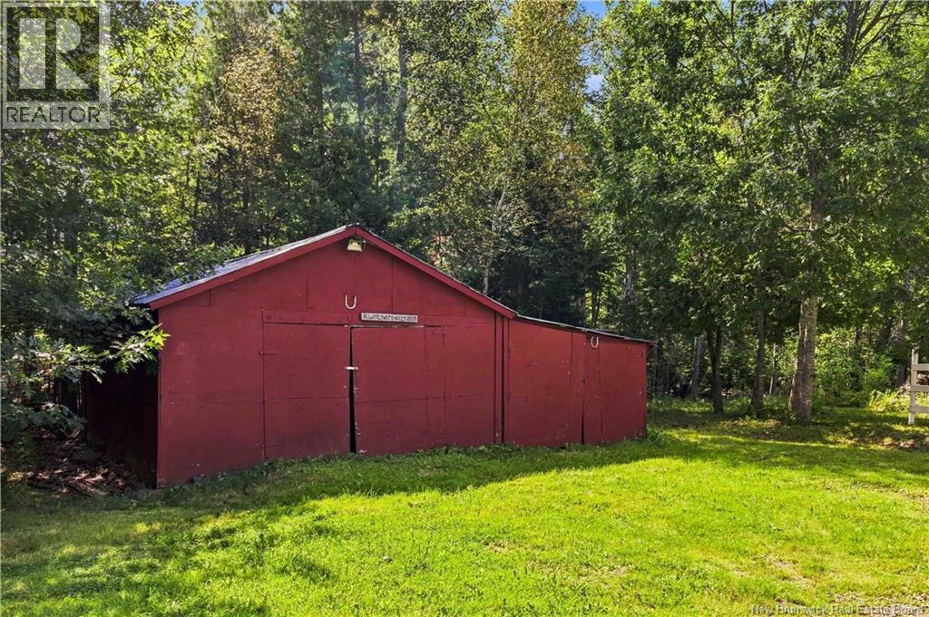 430 Waterville Road - 35