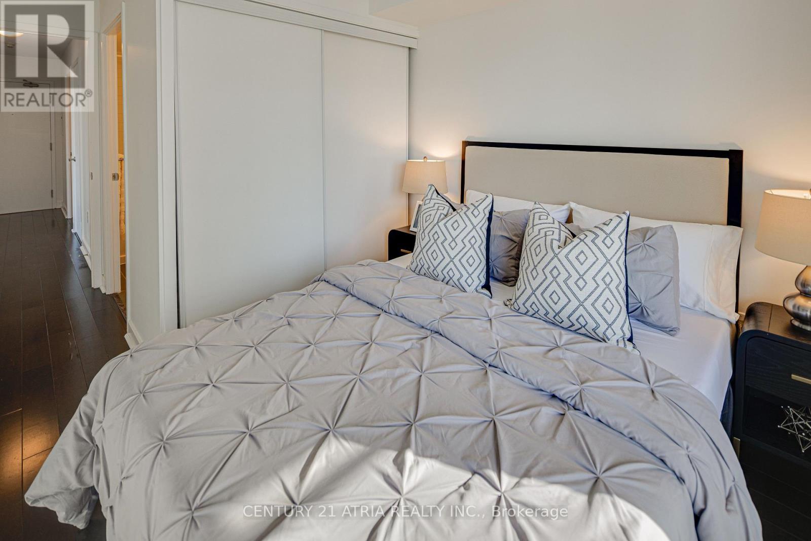 #1802 4K SPADINA AVENUE - 10