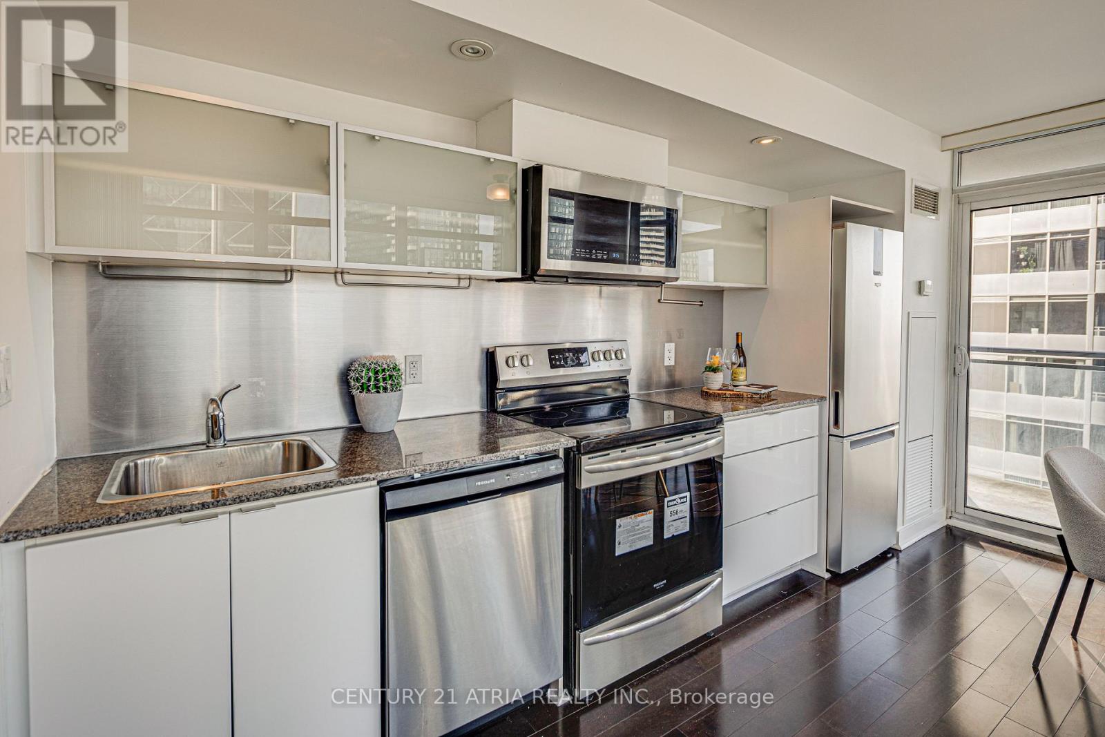 #1802 4K SPADINA AVENUE - 4