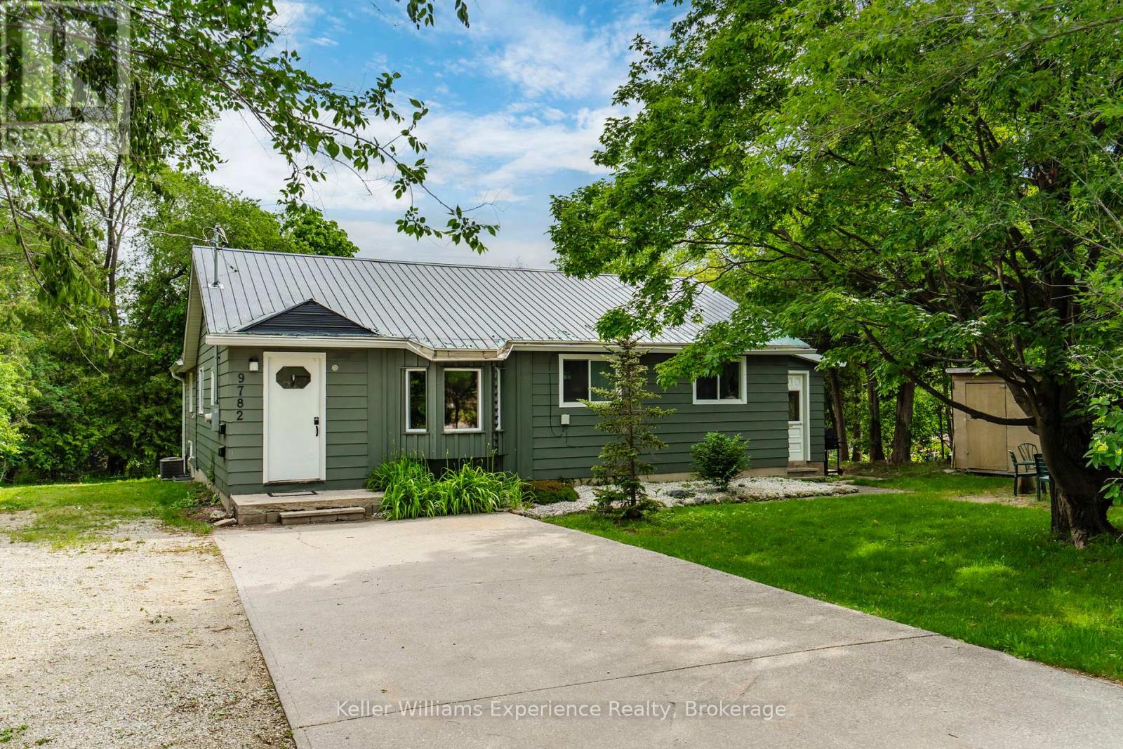 9782 BEACHWOOD DRIVE - 1