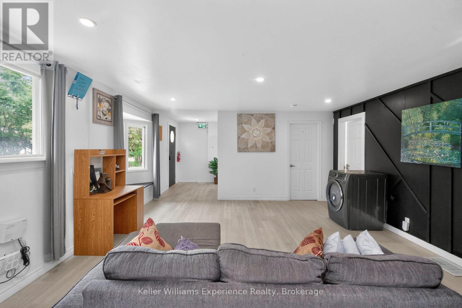 9782 BEACHWOOD DRIVE - Image 22