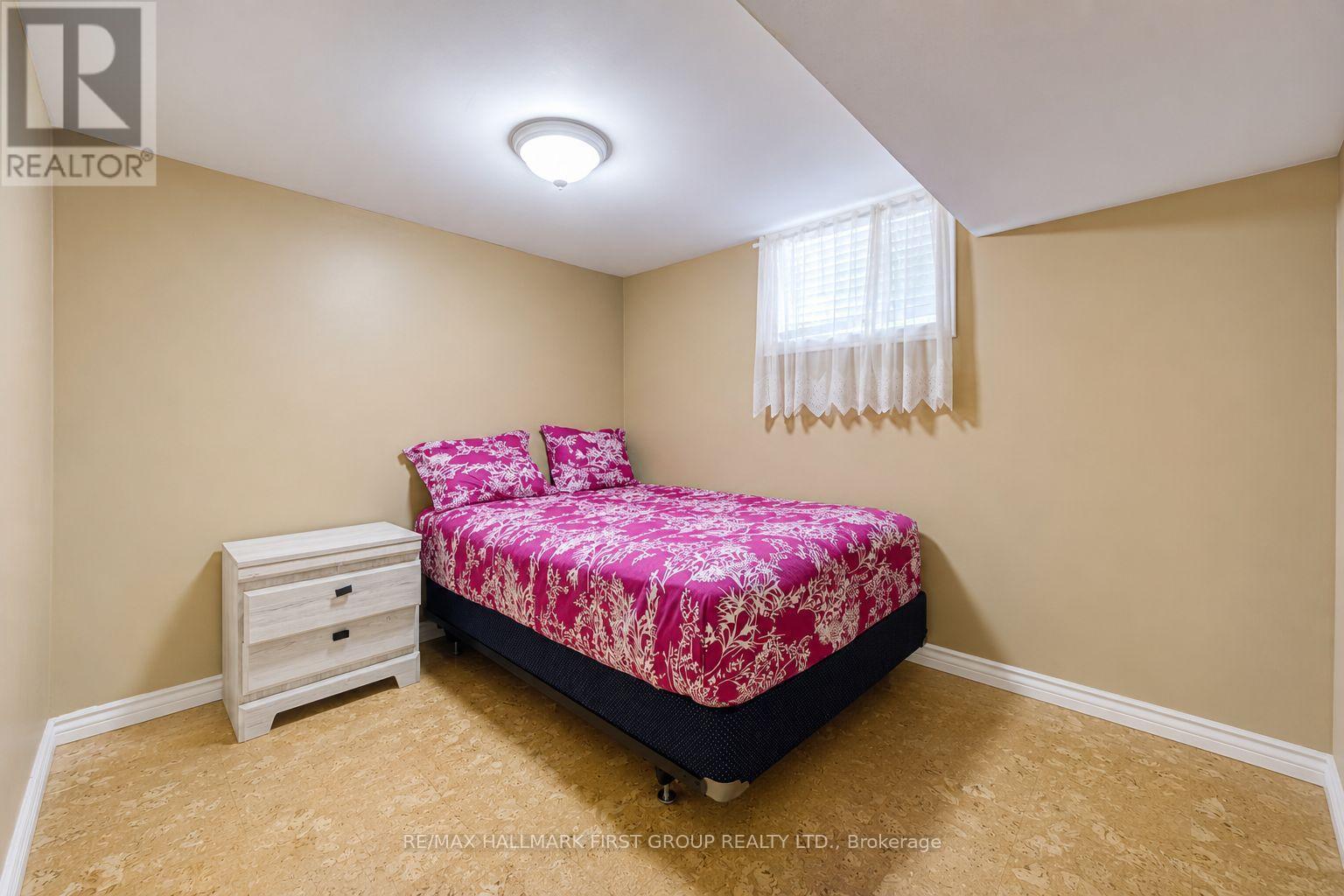 180 SHERWOOD AVENUE - 20
