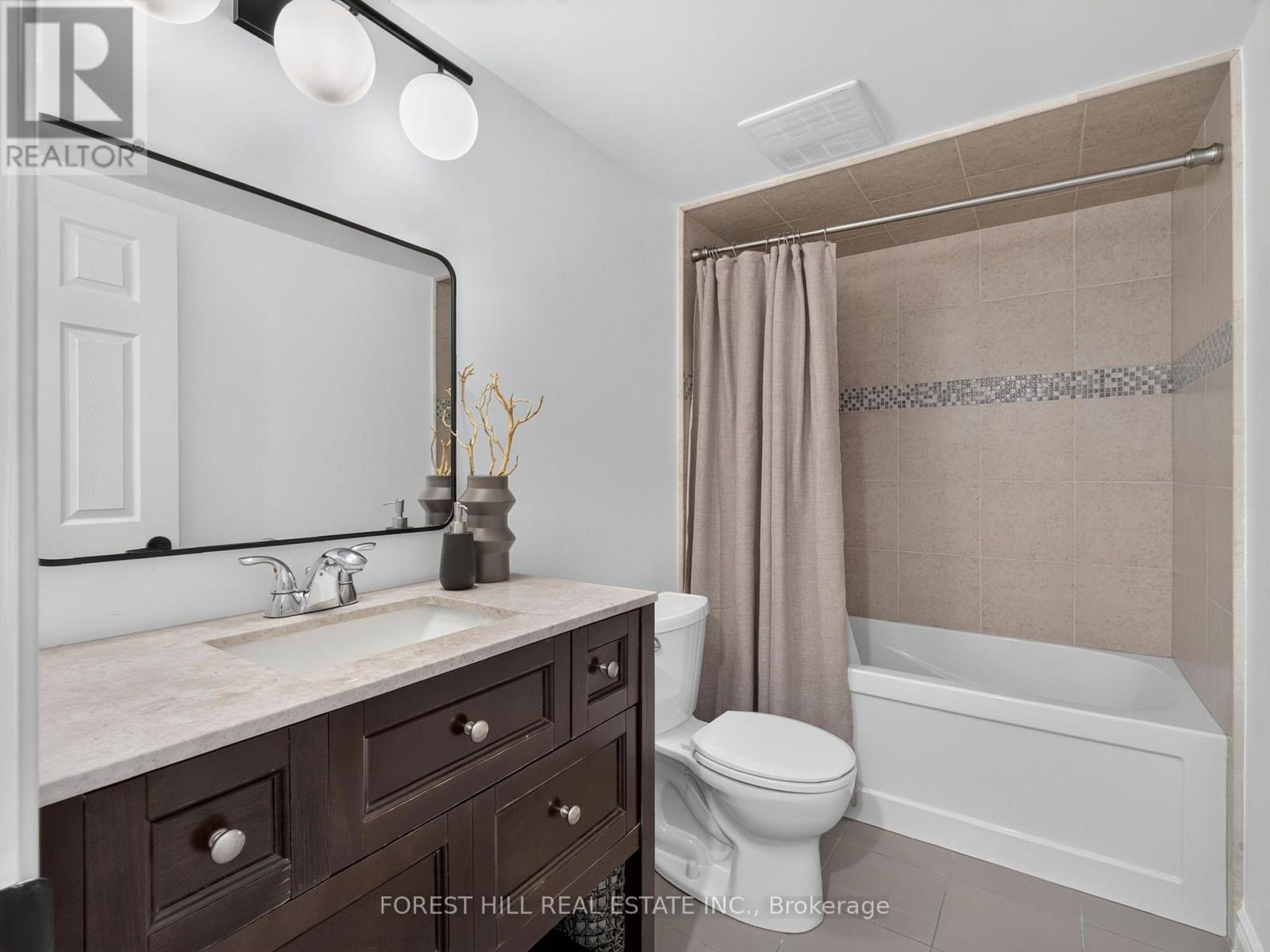 139 GAMBLE AVENUE - 23