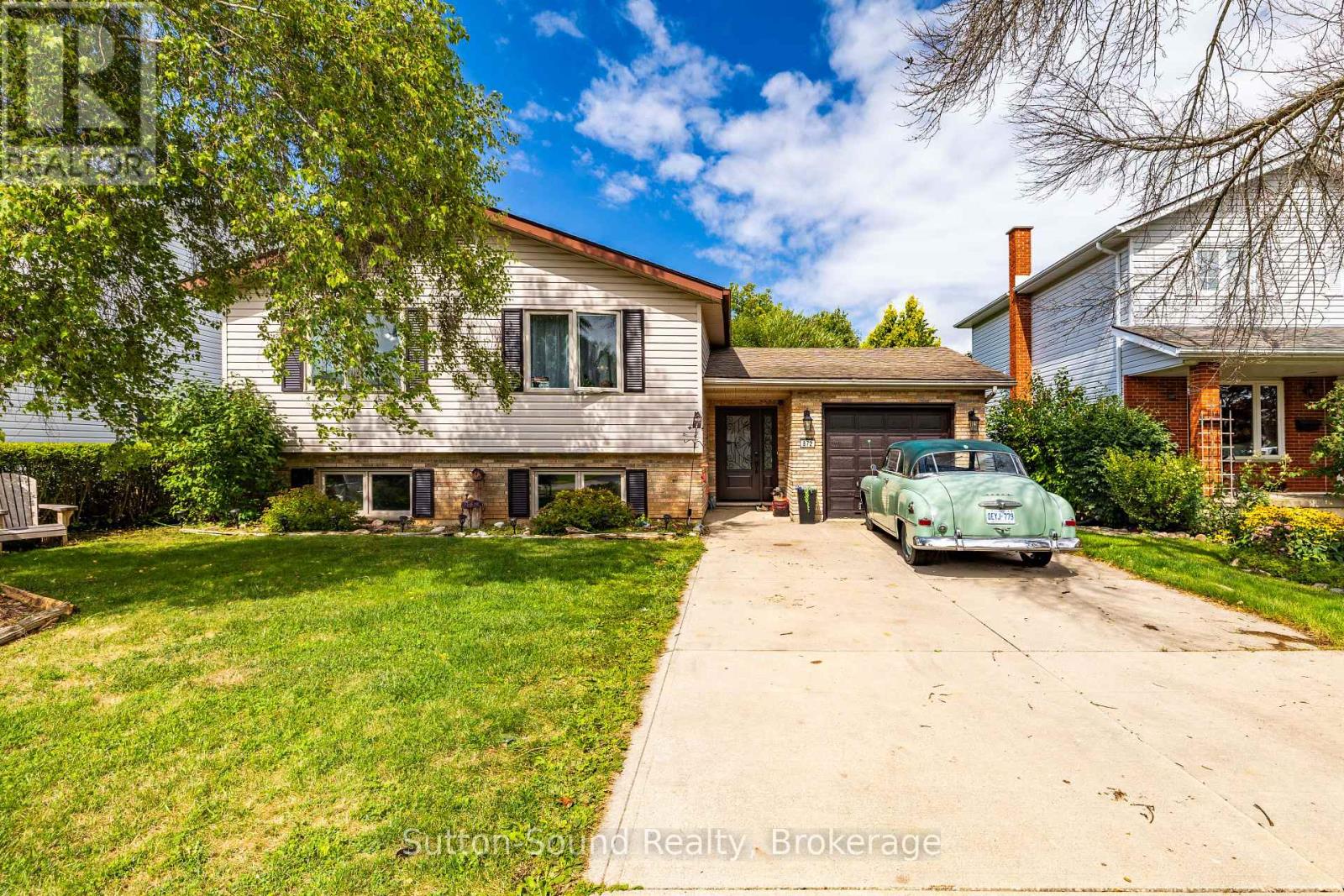 872 26TH STREET E - 1