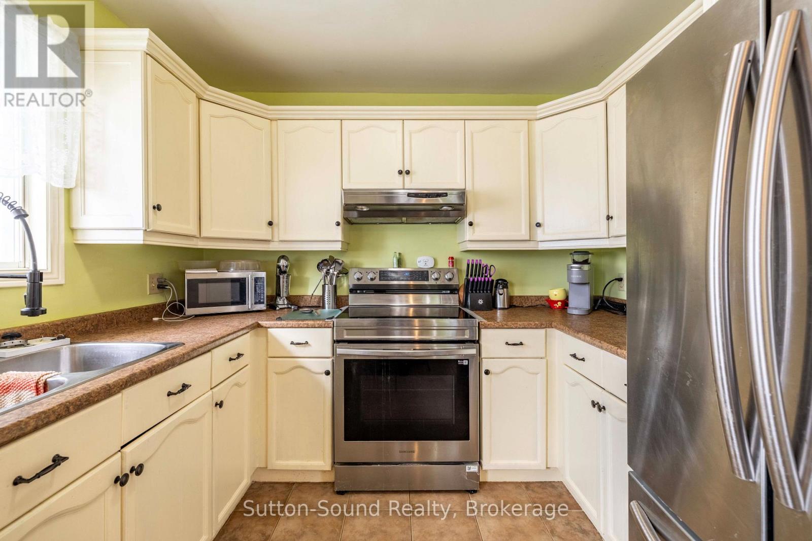 872 26TH STREET E - Image 11