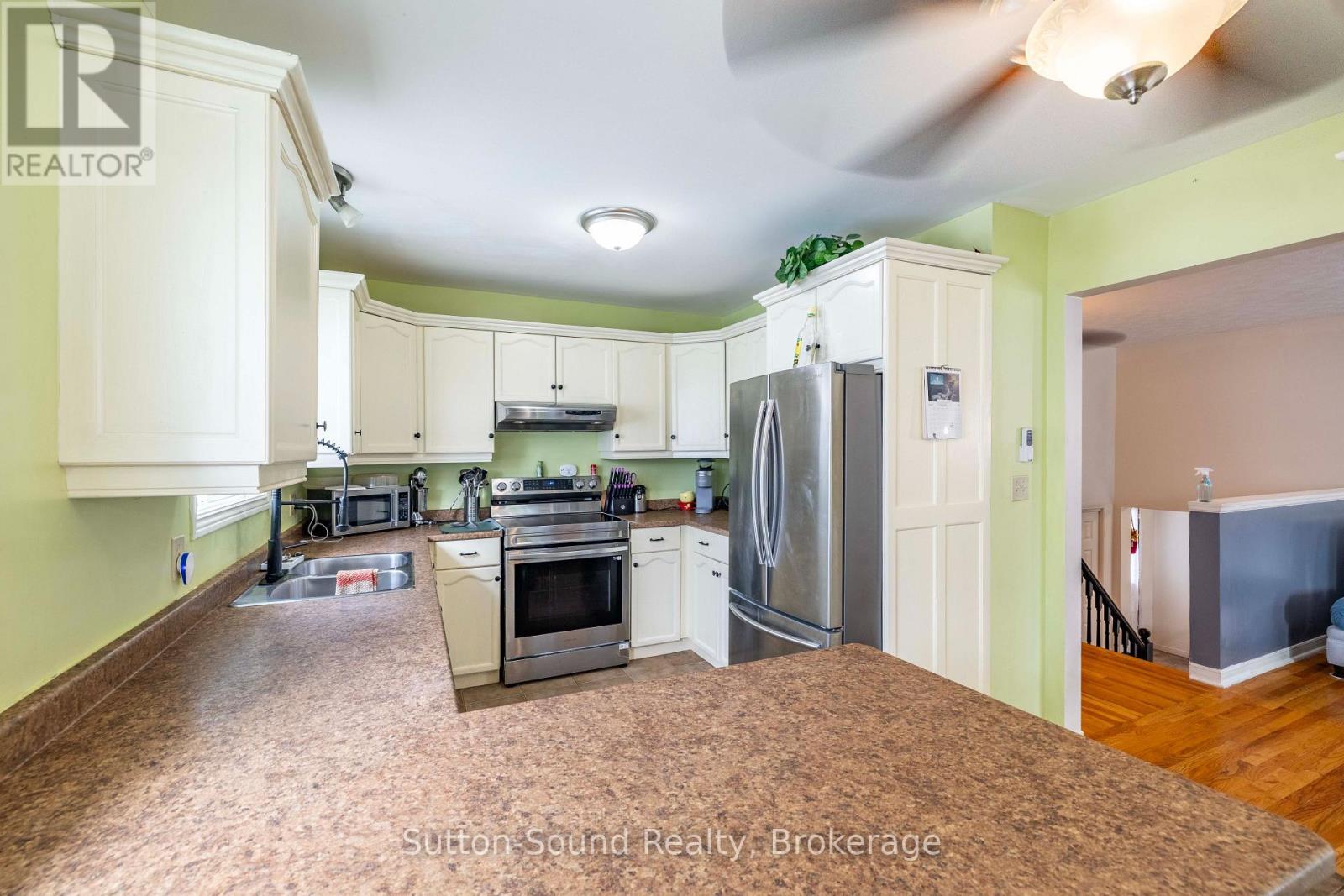 872 26TH STREET E - Image 12