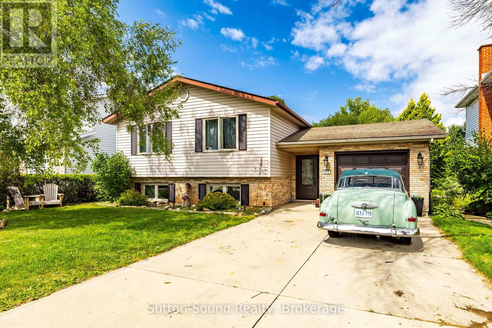 872 26TH STREET E - 2