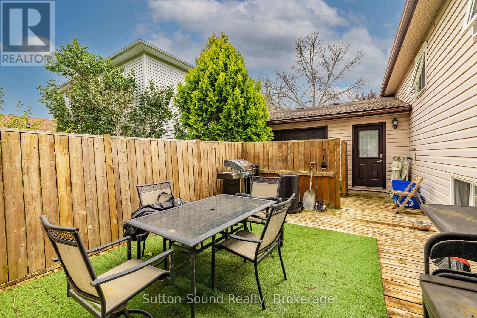 872 26TH STREET E - Image 30