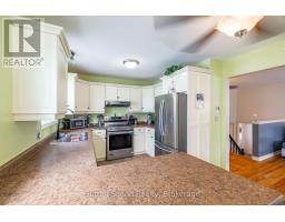 Foyer - 872 26th Street E, Owen Sound, ON N4K6T4 Photo 12