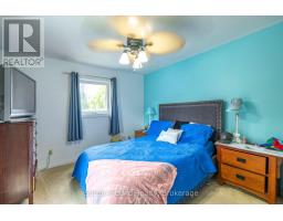 Bedroom 5 - 872 26th Street E, Owen Sound, ON N4K6T4 Photo 14