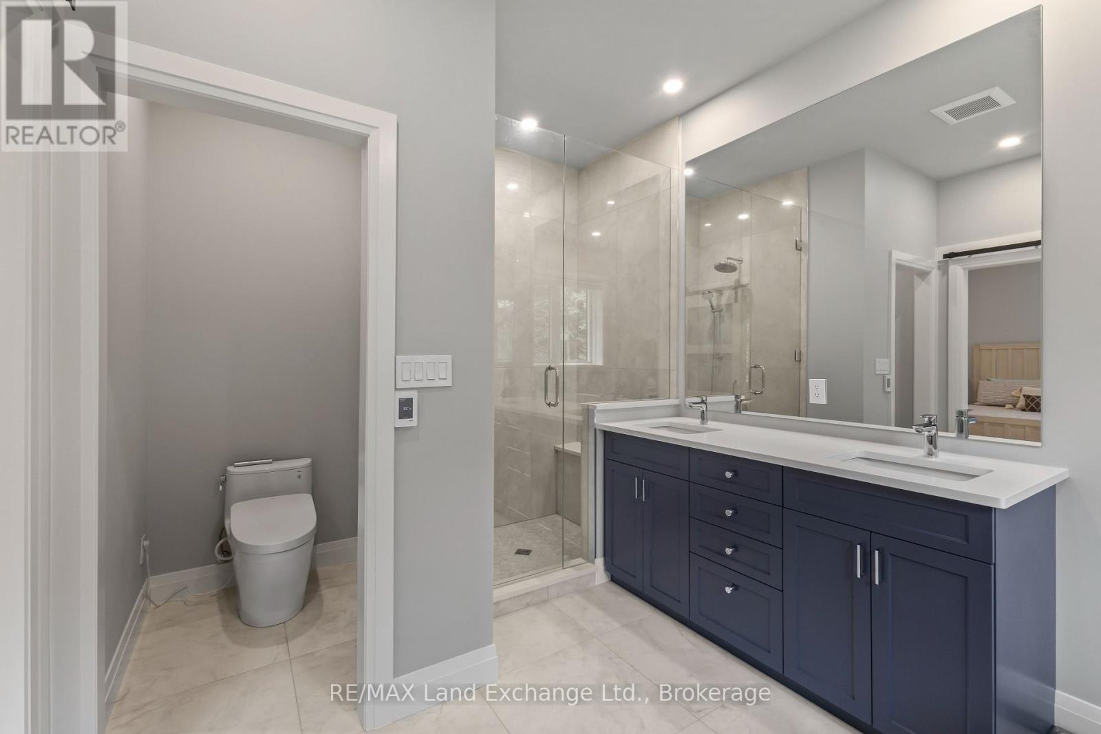 9 LAKESIDE WOODS CRESCENT - Image 22