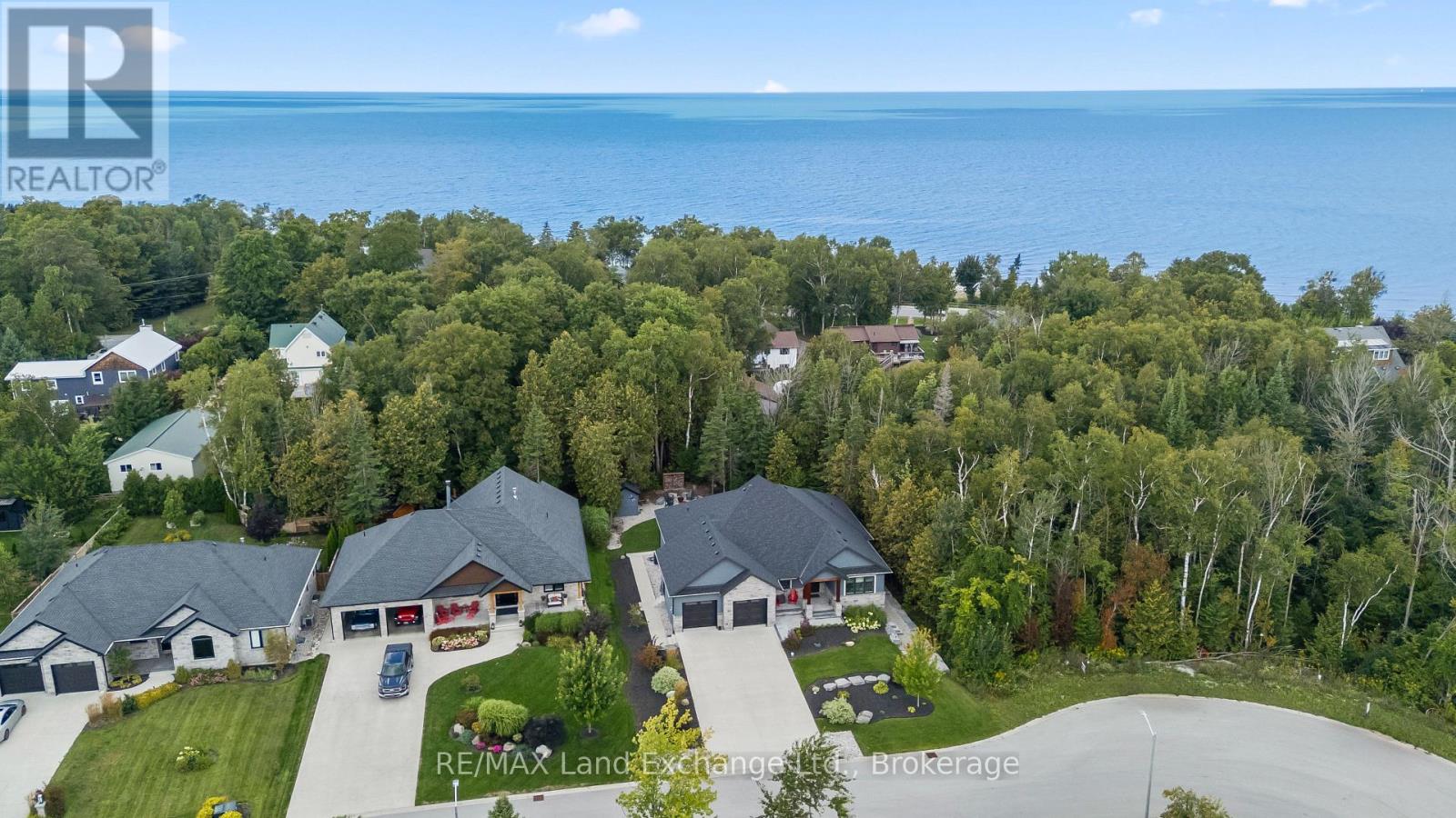 9 LAKESIDE WOODS CRESCENT - Image 3