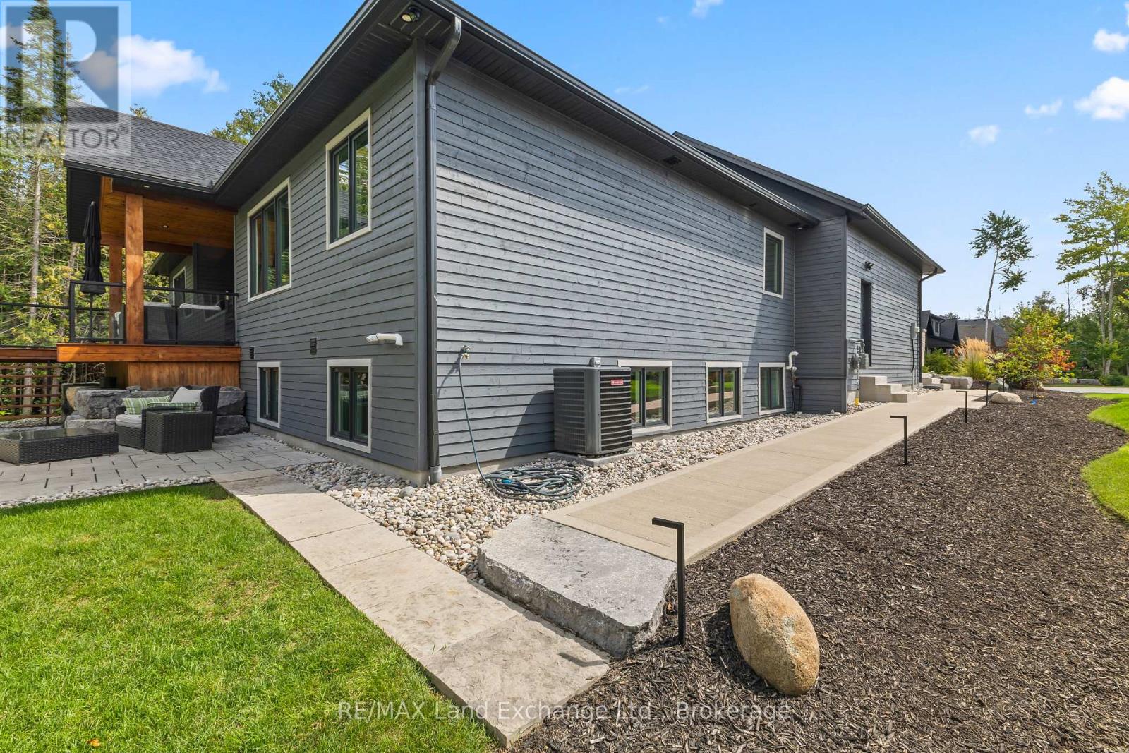9 LAKESIDE WOODS CRESCENT - Image 39