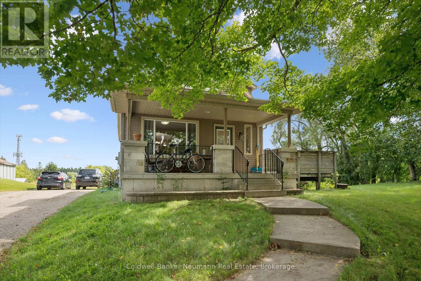 527 STONE ROAD E - 1