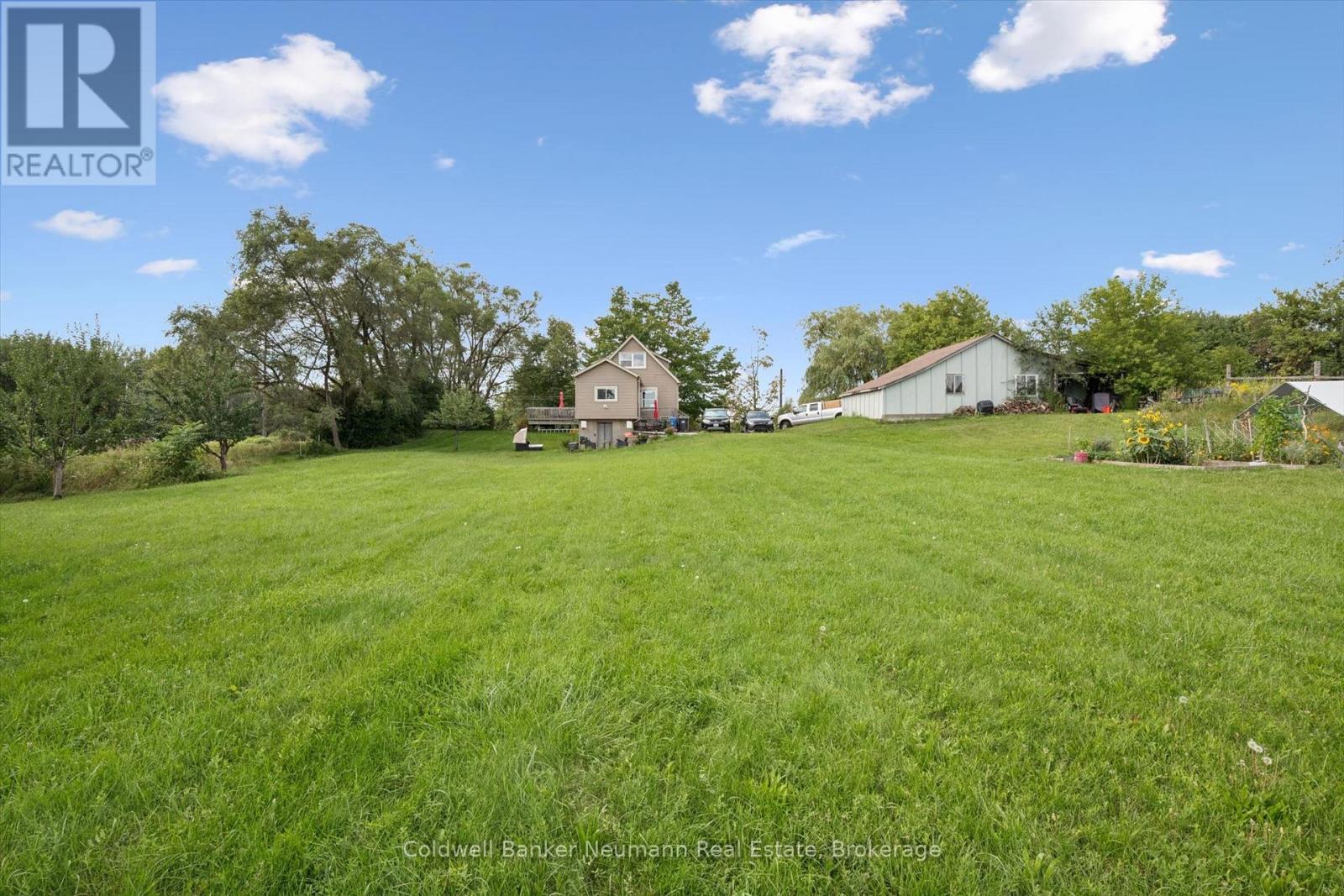 527 STONE ROAD E - 36