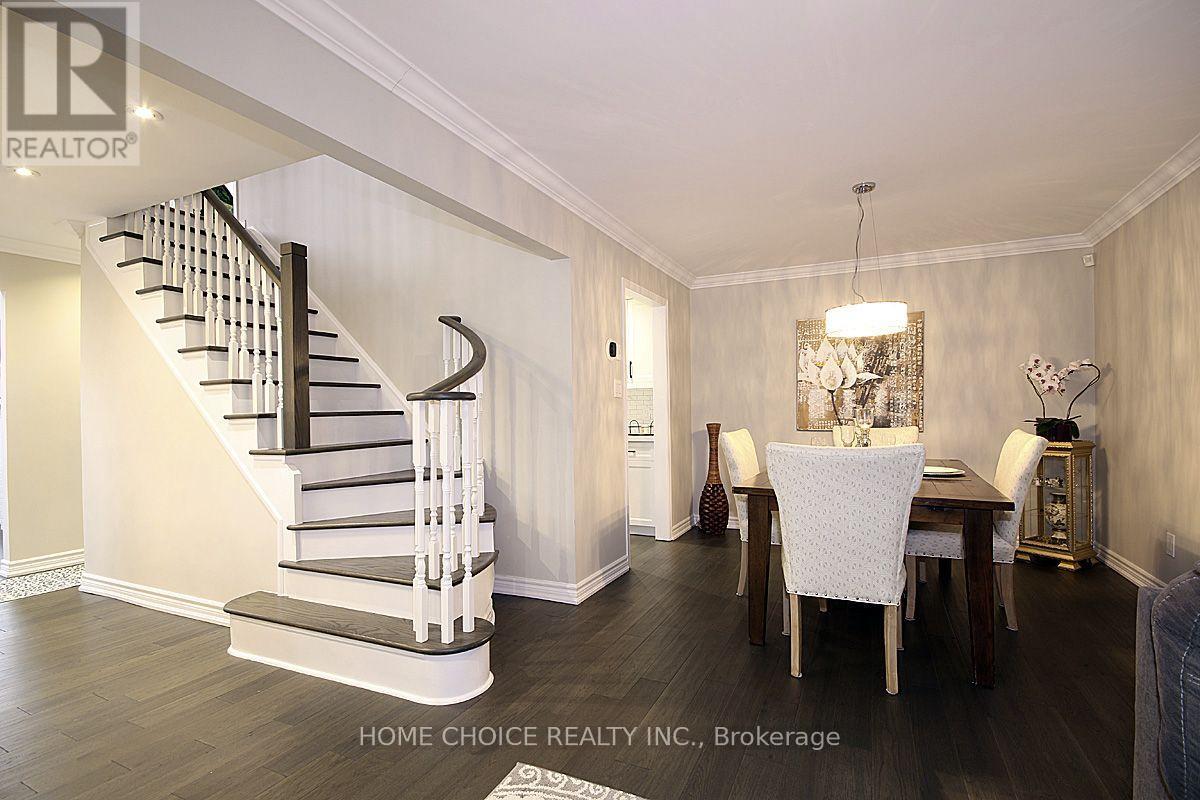 155 HOLLANDVIEW TRAIL - 2