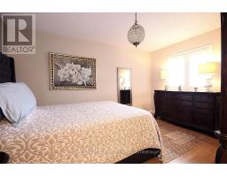 155 Hollandview Trail, Aurora, ON L4G7J2 Photo 14
