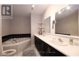 155 Hollandview Trail, Aurora, ON L4G7J2 Photo 15