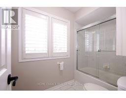 155 Hollandview Trail, Aurora, ON L4G7J2 Photo 17