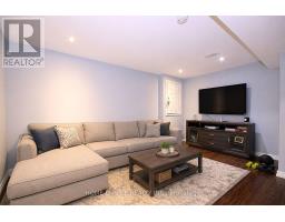 155 Hollandview Trail, Aurora, ON L4G7J2 Photo 21