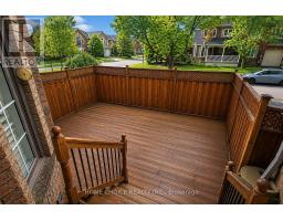 155 Hollandview Trail, Aurora, ON L4G7J2 Photo 26