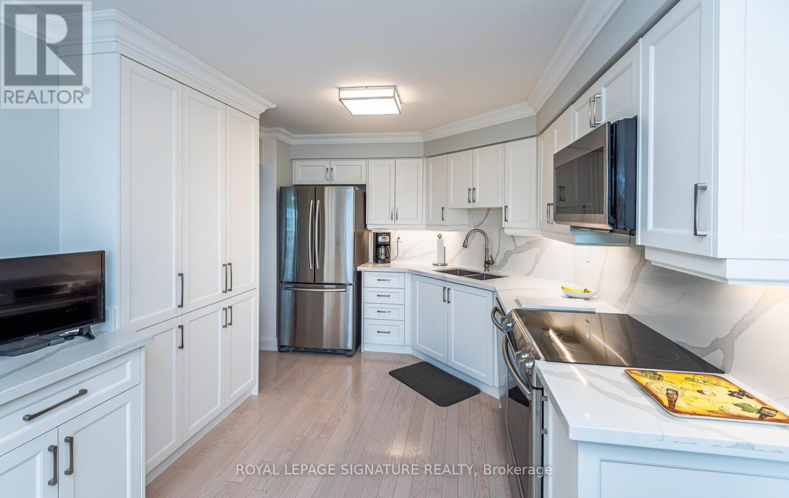 #602 7300 YONGE STREET - 15