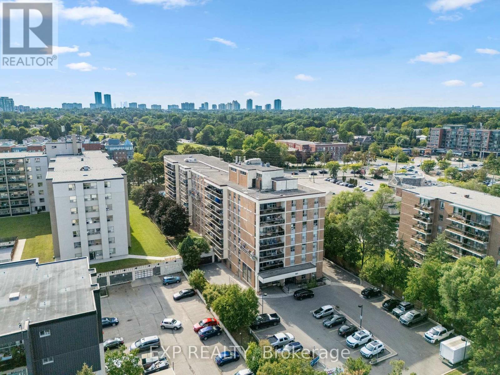 180 DUDLEY AVENUE - 29