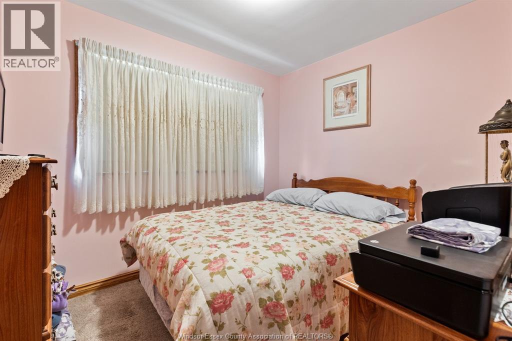 3890 AVON - Image 17