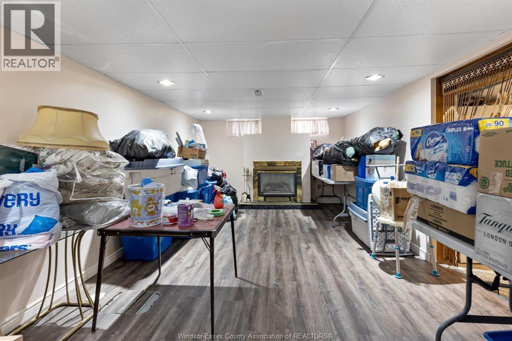 3890 AVON - Image 20