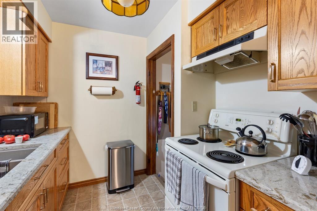 3890 AVON - Image 12