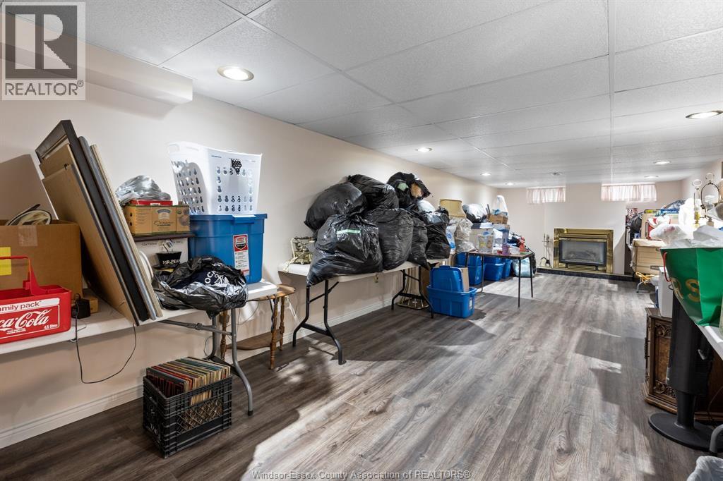 3890 AVON - Image 19