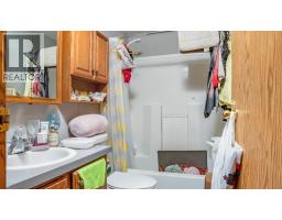 5702 Bertha Road, Kitchener, BC V0B1W1 Photo 10
