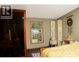 5702 Bertha Road, Kitchener, BC V0B1W1 Photo 15