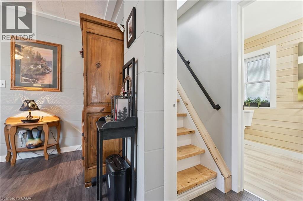 30 CHALMERS Street S - Image 23