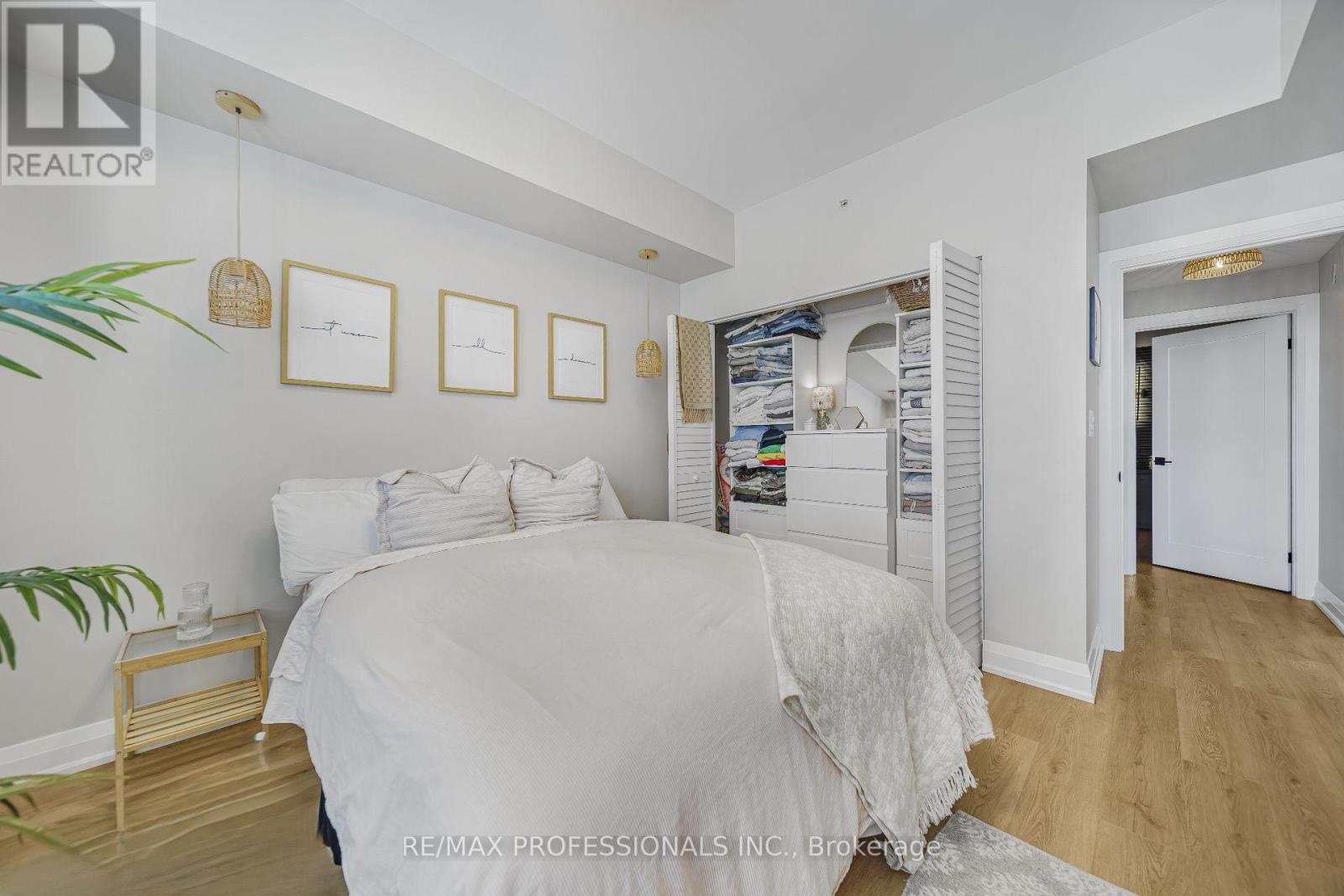 #211 3531 LAKE SHORE BOULEVARD W - Image 23