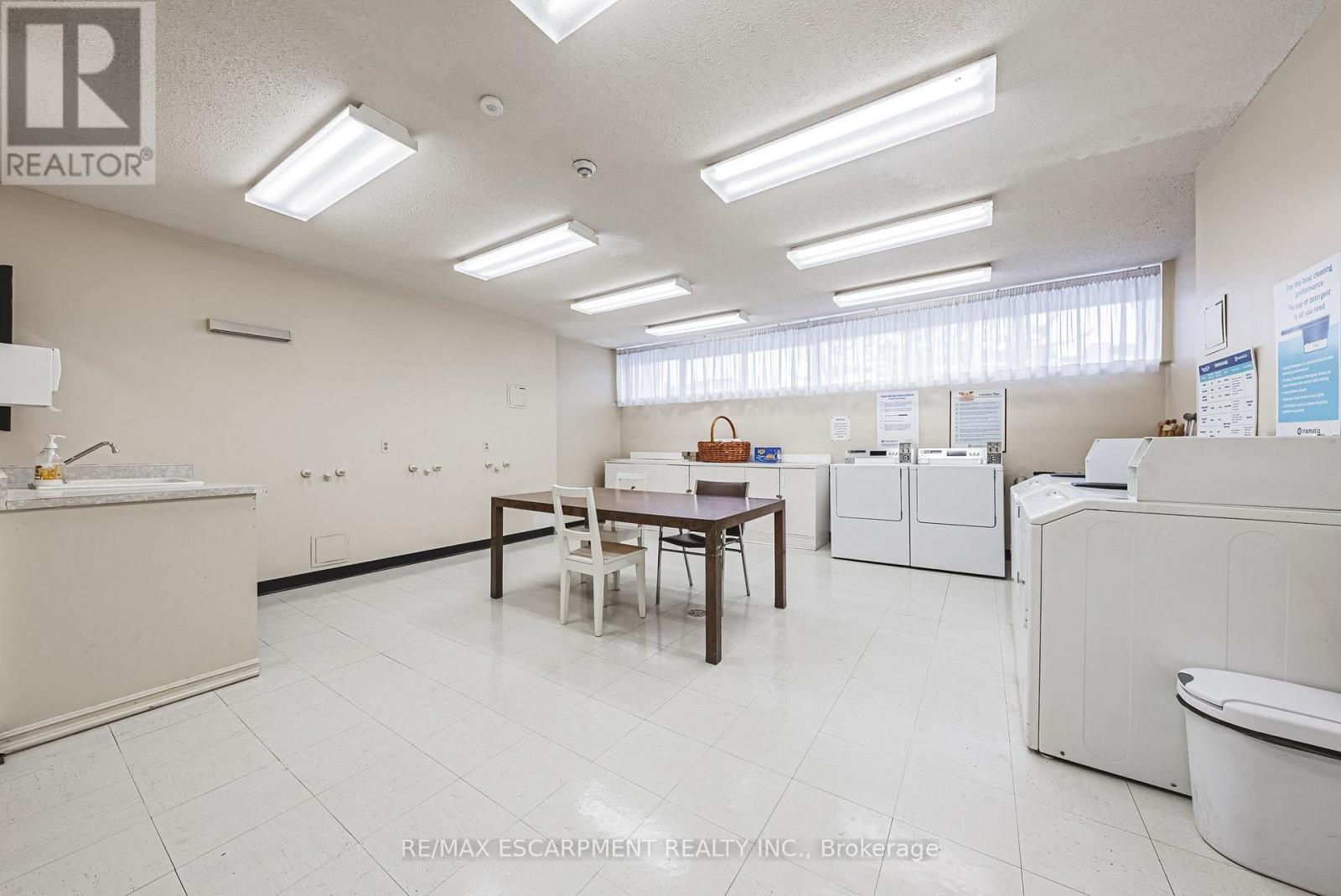 #1507 2055 UPPER MIDDLE ROAD - Image 31