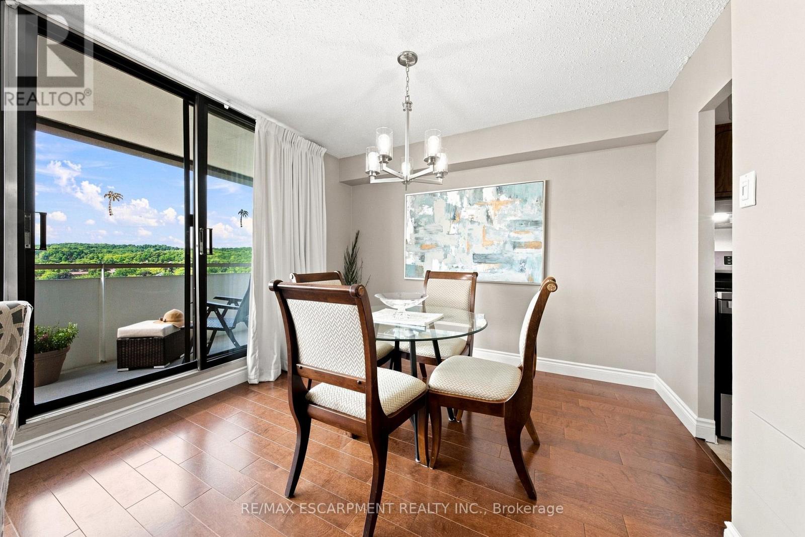 #1507 2055 UPPER MIDDLE ROAD - Image 9