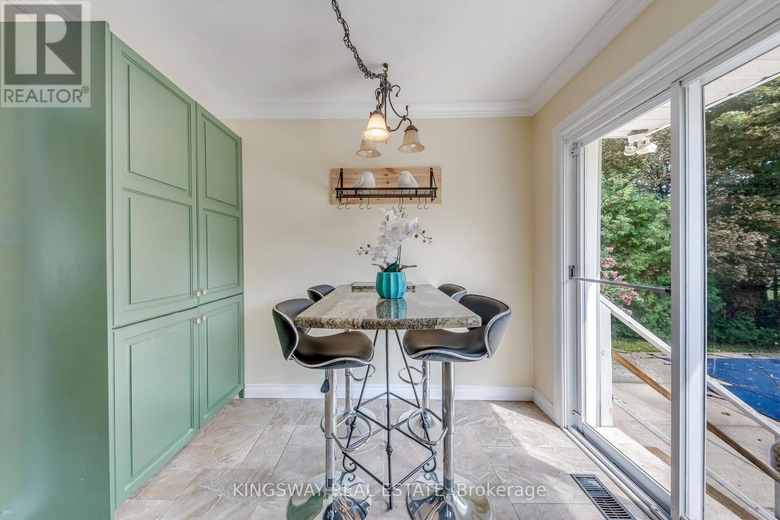2096 SALVATOR BOULEVARD - Image 20
