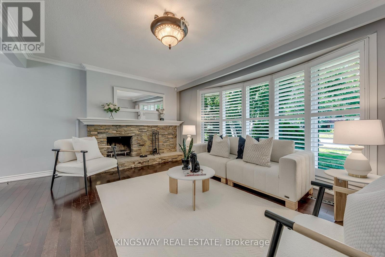 2096 SALVATOR BOULEVARD - 6