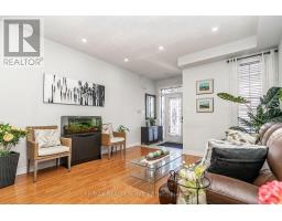 Family room - 88 Sled Dog Road, Brampton, ON L6R0J4 Photo 8