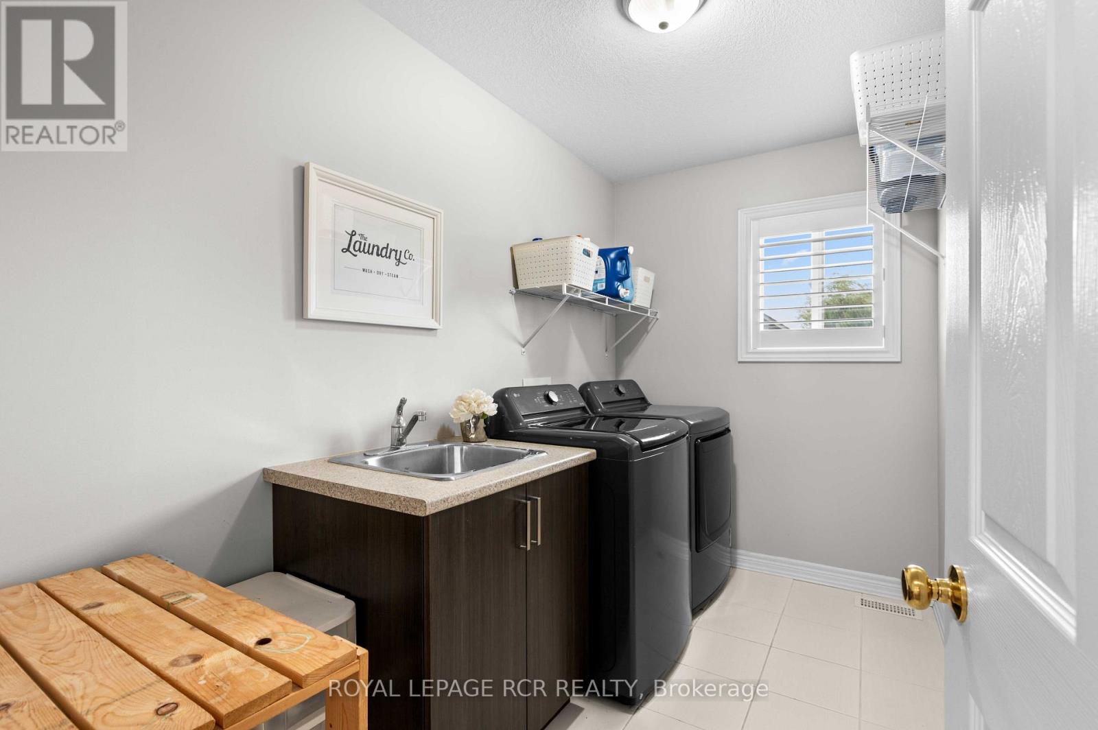 46 HUTCHISON COURT - Image 31