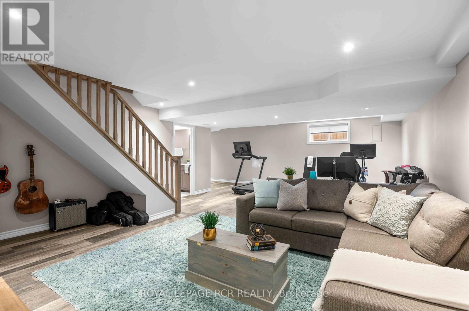 46 HUTCHISON COURT - Image 36